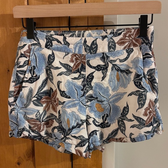 Old Navy Pants - Old Navy Floral High Waist Women's Shorts - Blue and Brown